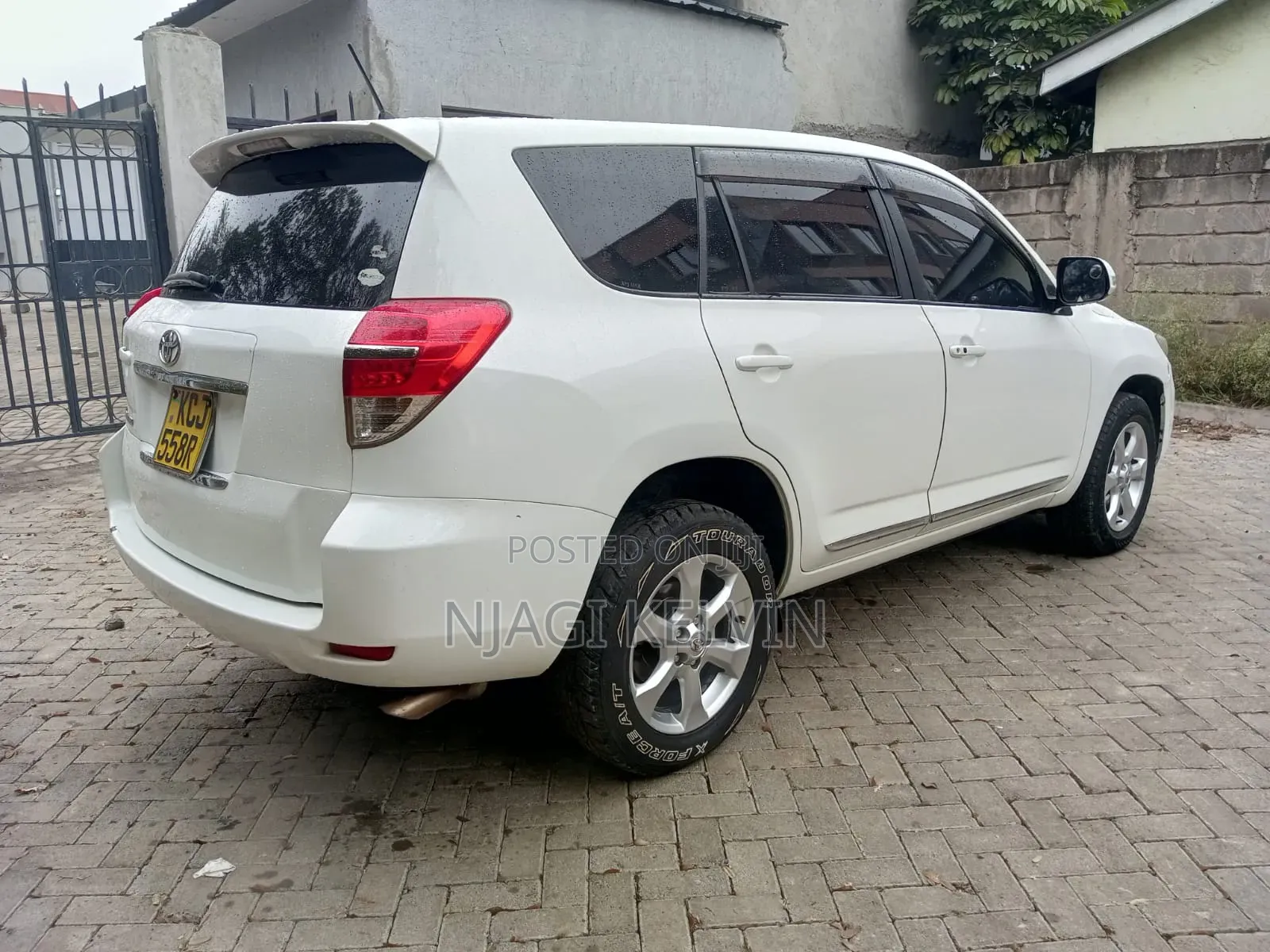 Toyota Vanguard 2009 Off white