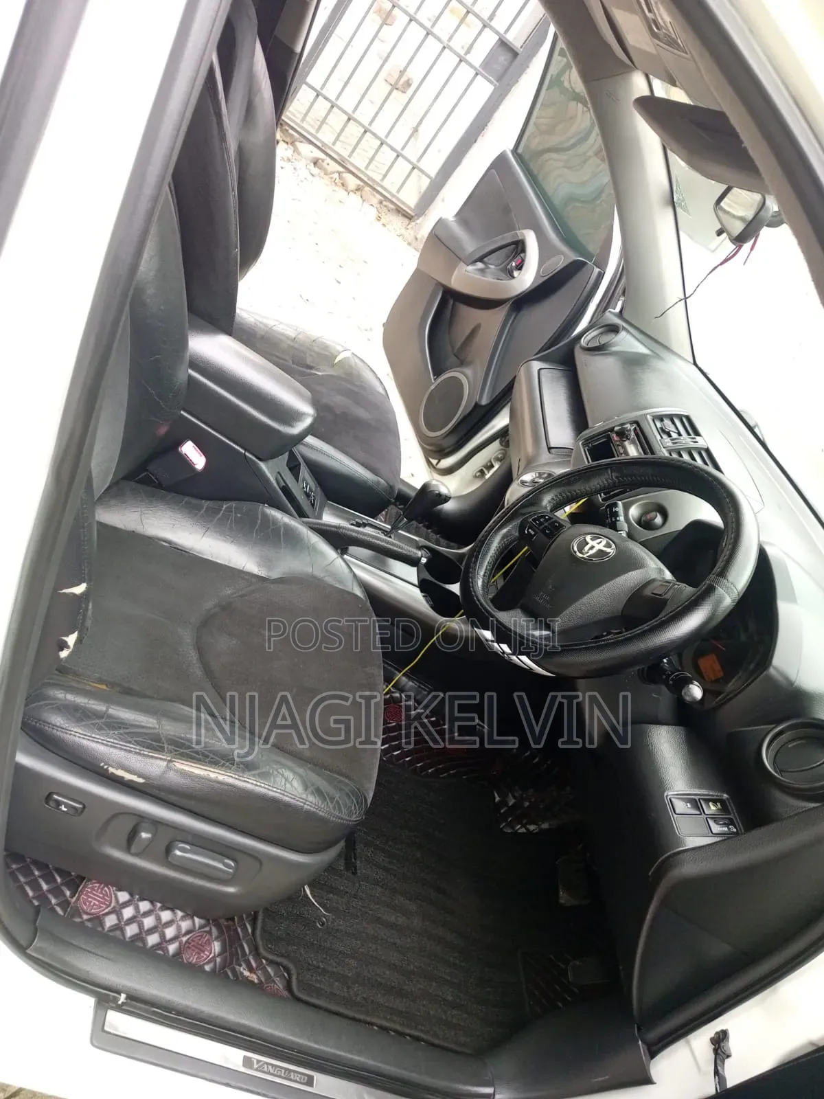 Toyota Vanguard 2009 Off white