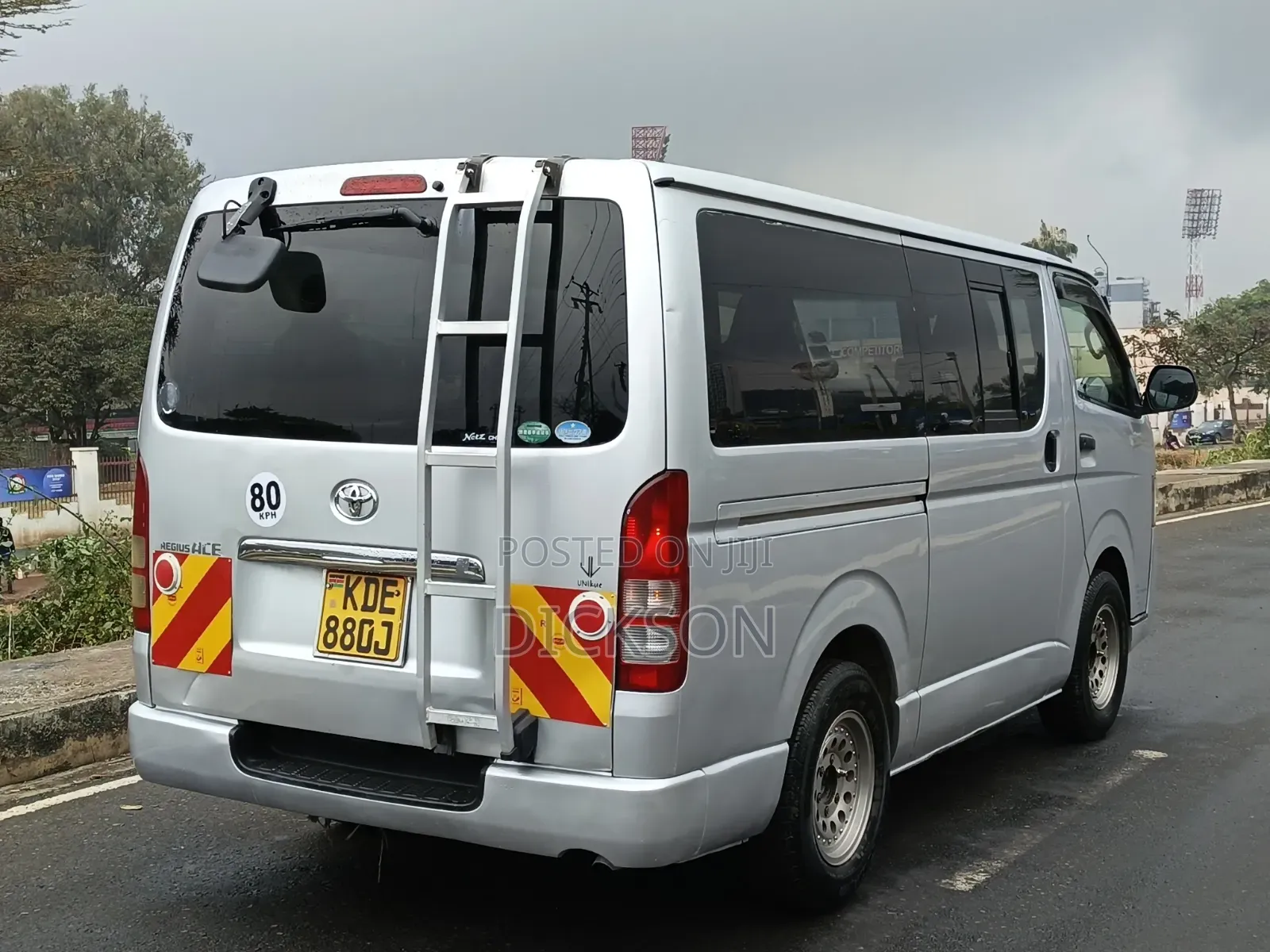 Toyota HiAce 2014 Silver