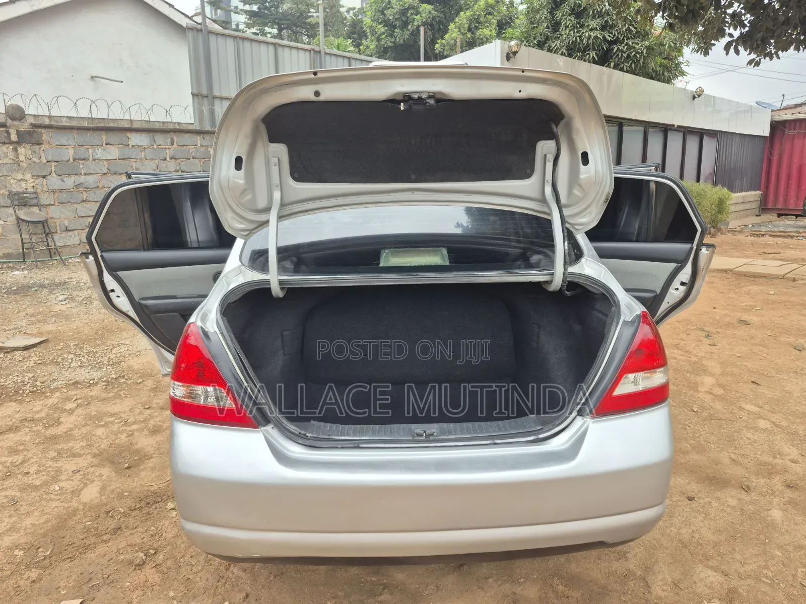 Nissan Tiida 2007 Silver