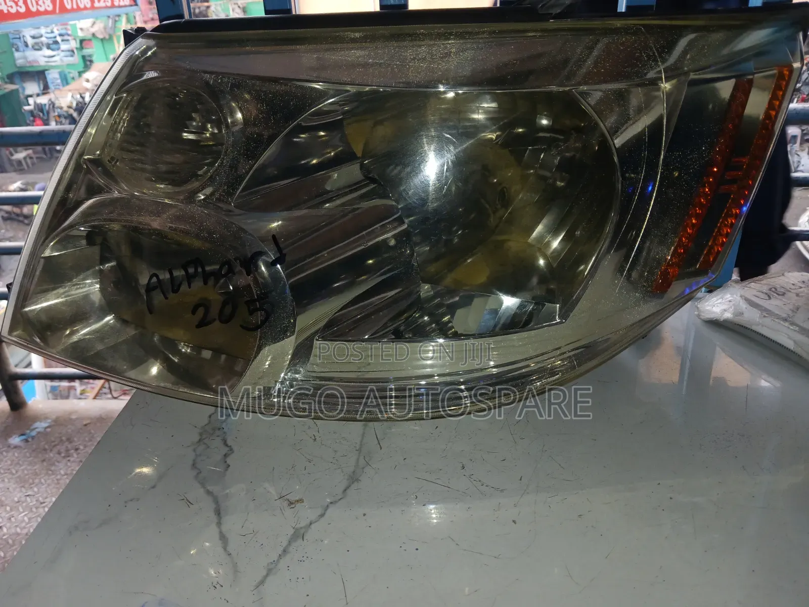 Toyota Alphard 2005 Headlight