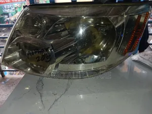Toyota Alphard 2005 Headlight