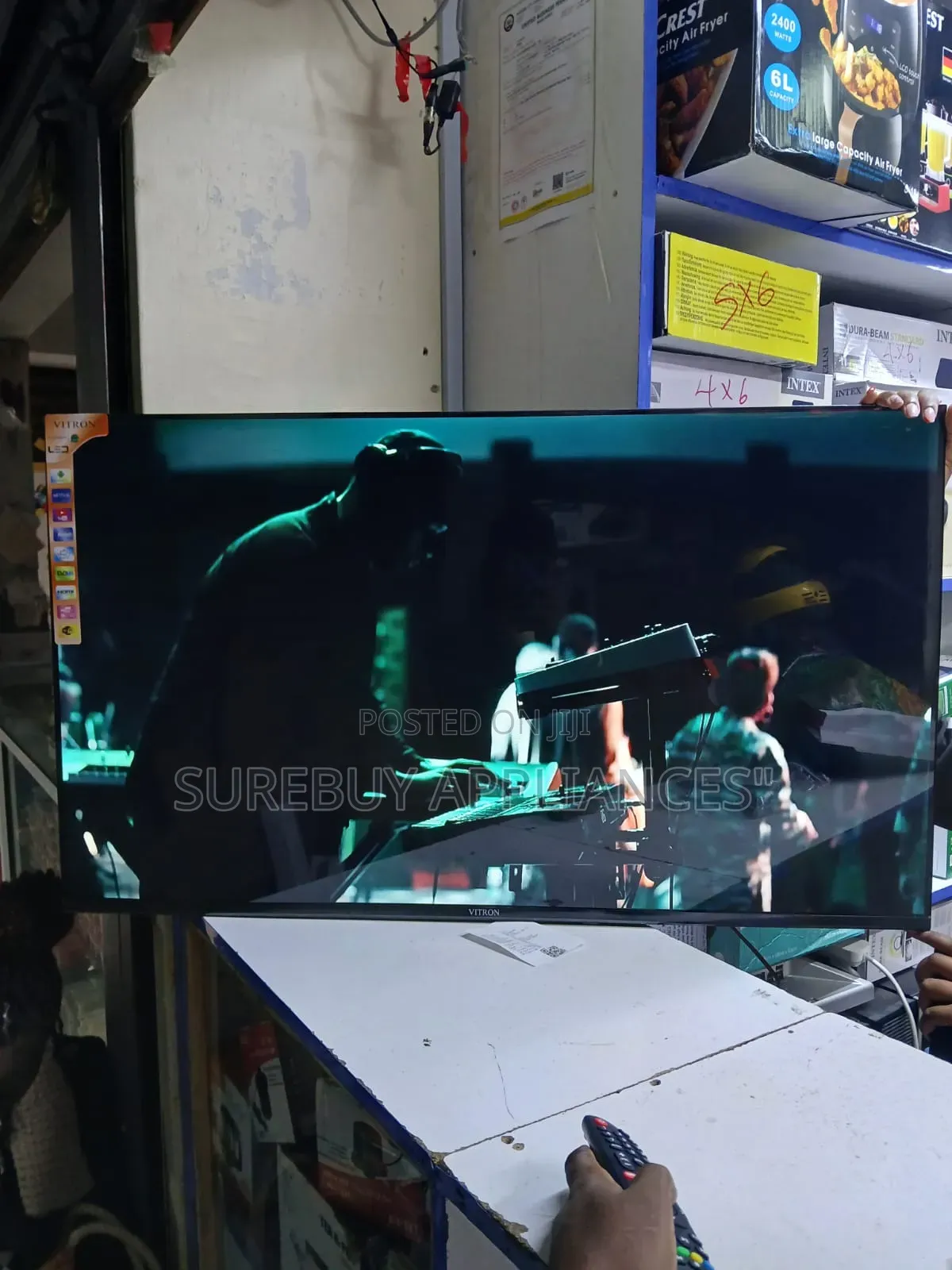 Smart 32 Inches Frameless