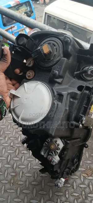Toyota Mark X 0ld Model 2005 Headlight