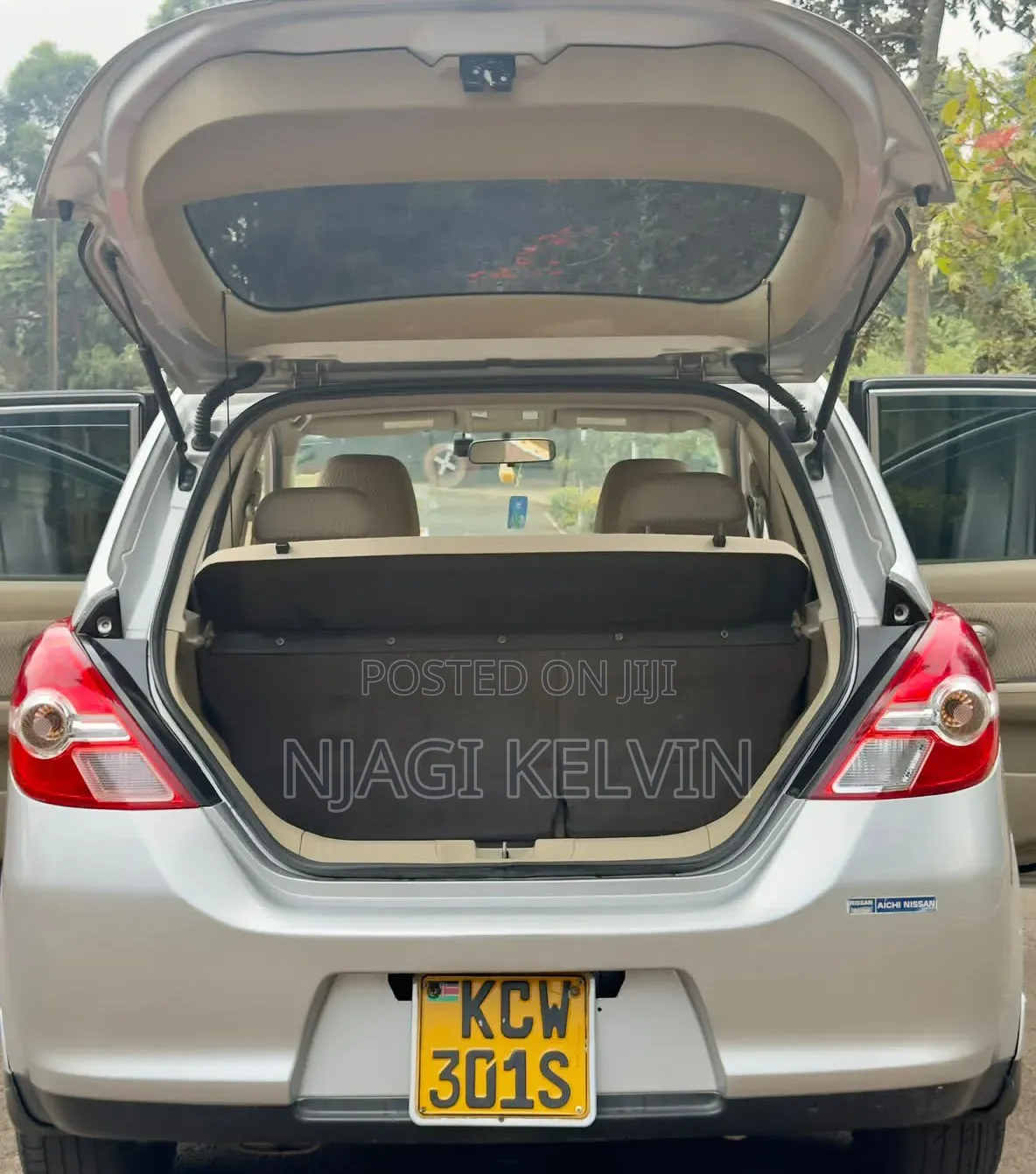 Nissan Tiida 2012 Silver