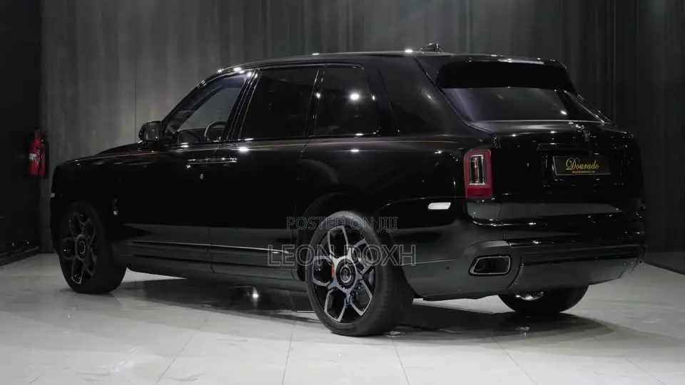 Rolls-Royce Cullinan Black Badge 2022 Black