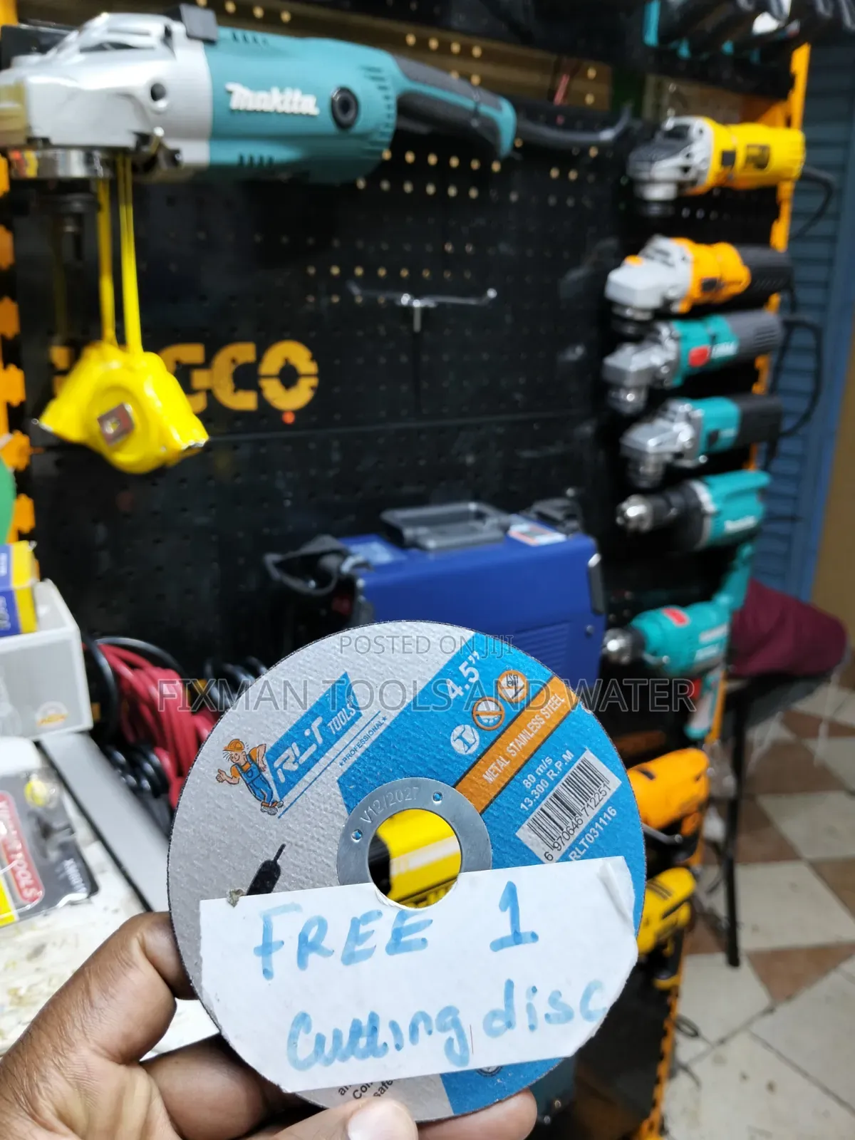 Makita Angle Grinder 840 Watts 240V With Free Disc 1 Year Warranty