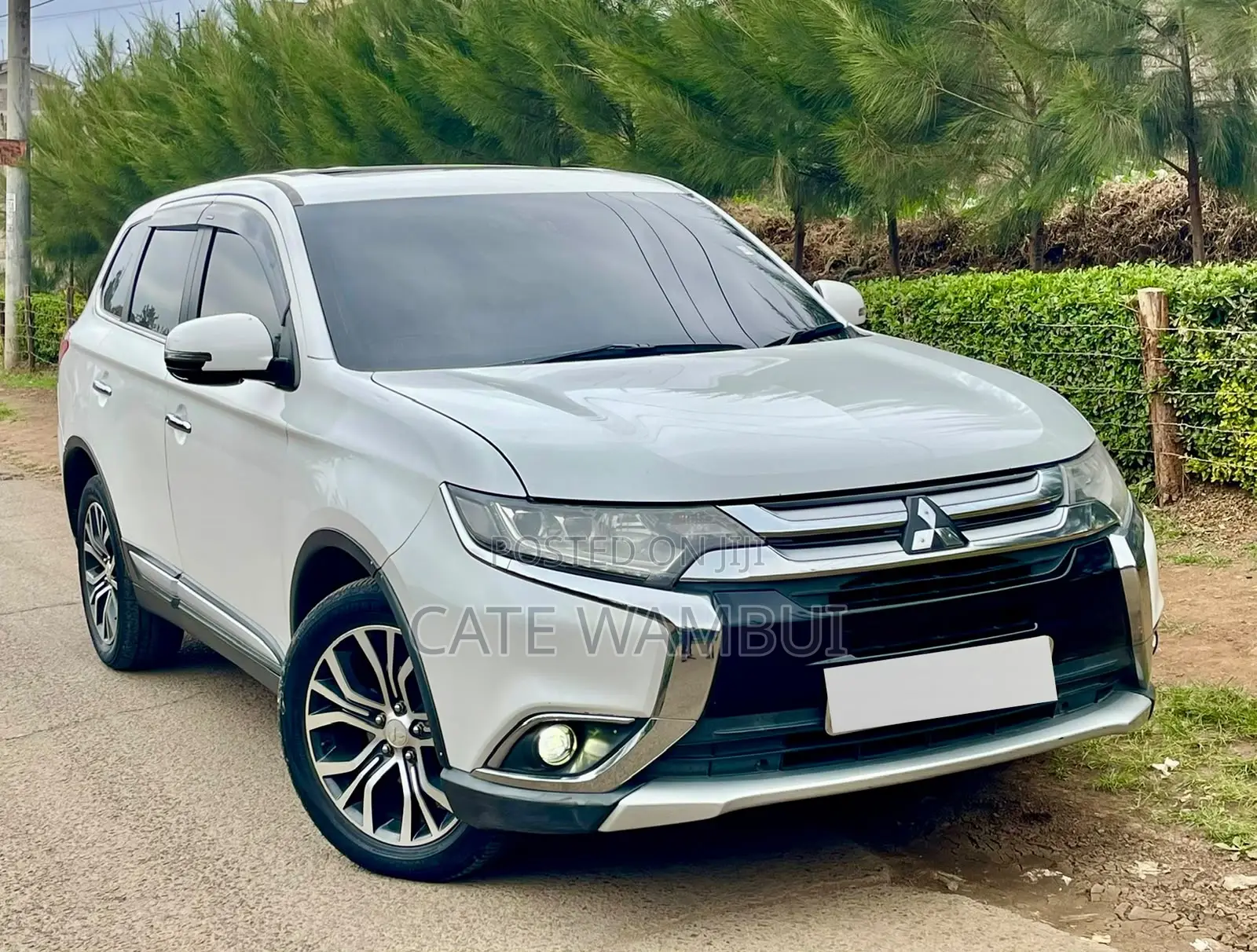 Mitsubishi Outlander 2016 White