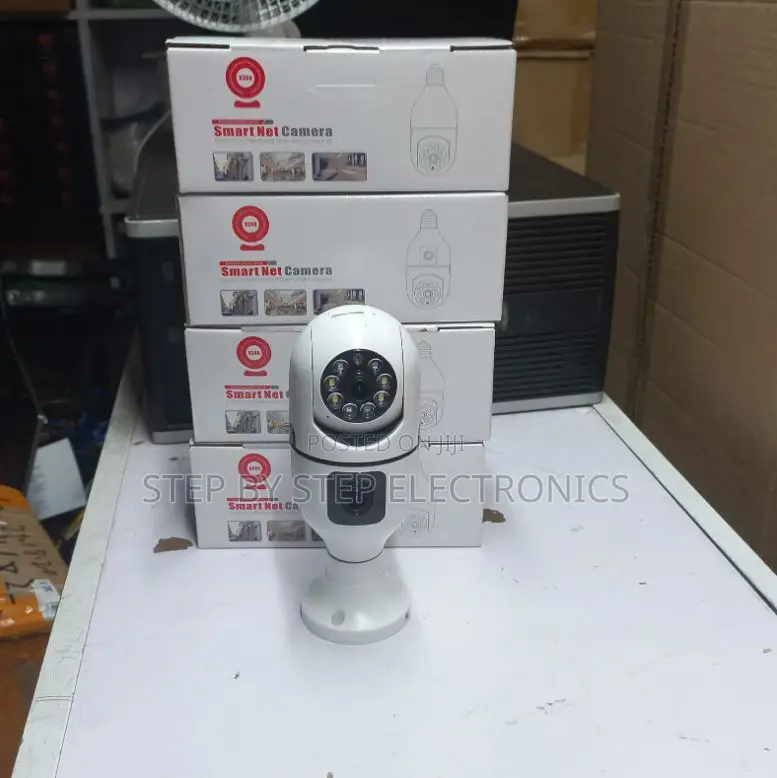Intelligent Phone App Control Dual Lens PTZ WiFi Bulb Camera