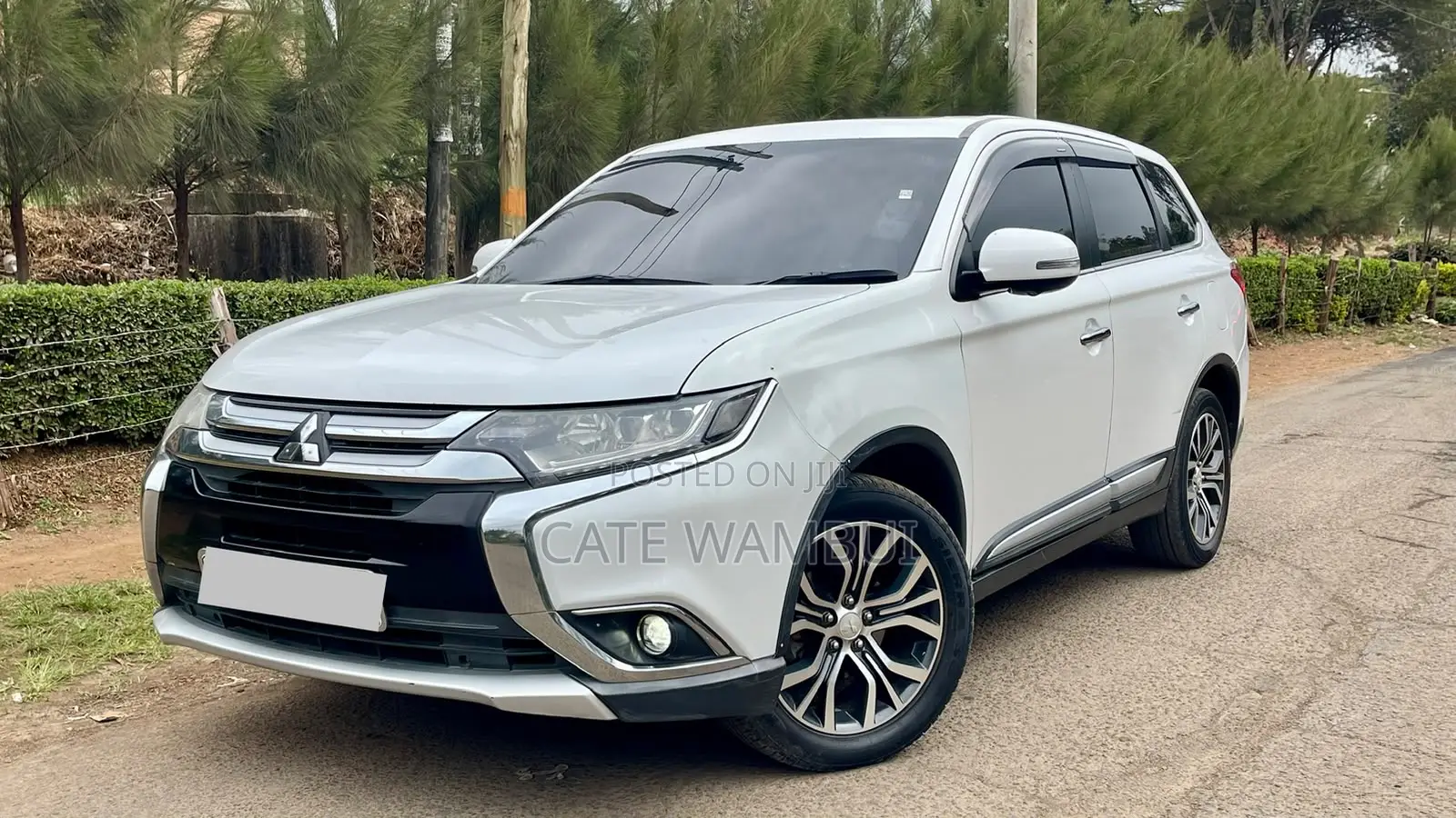 Mitsubishi Outlander 2016 White
