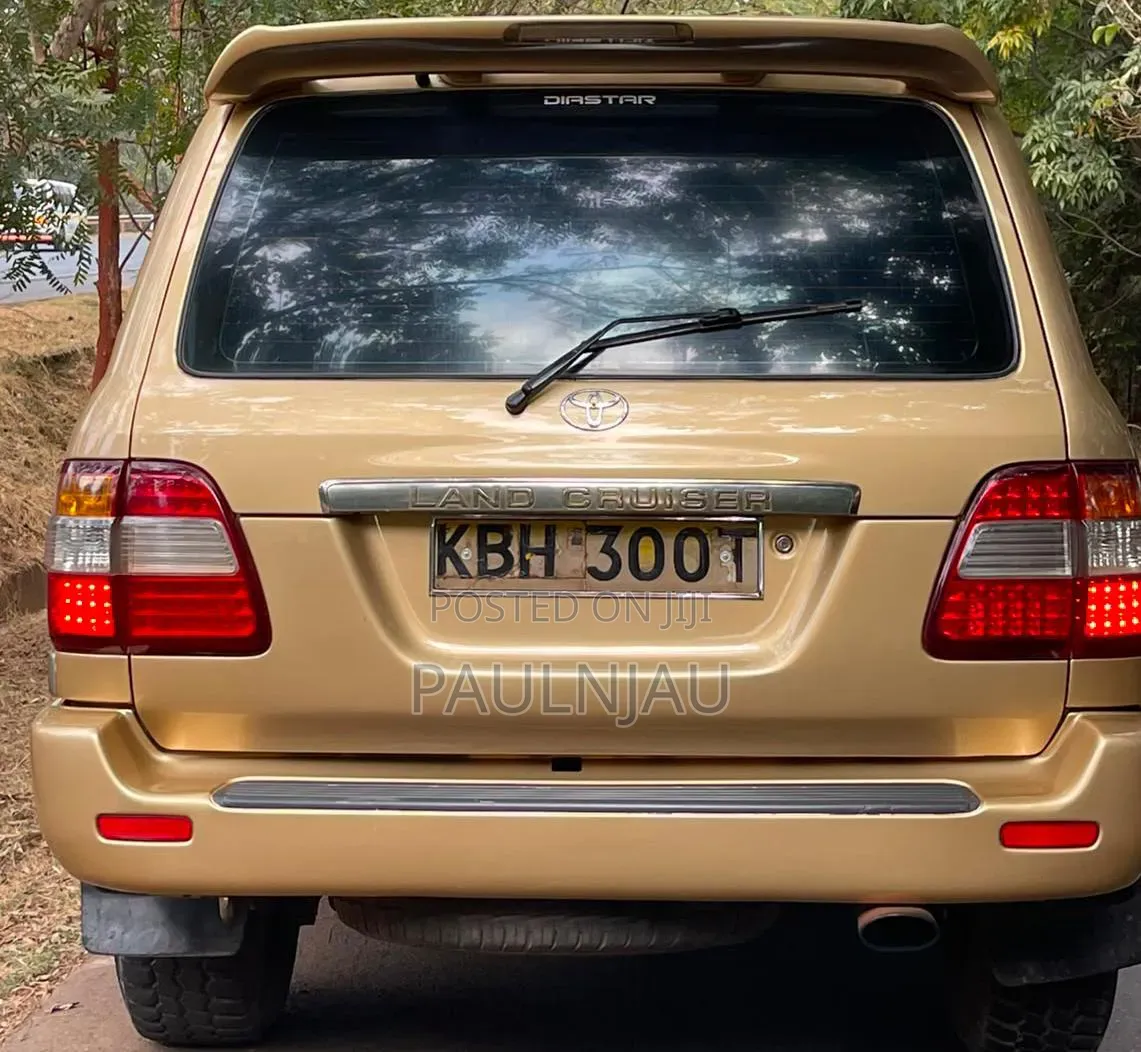 Toyota Land Cruiser Prado 2003 Gold