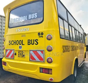 Isuzu NQR 2008 Yellow