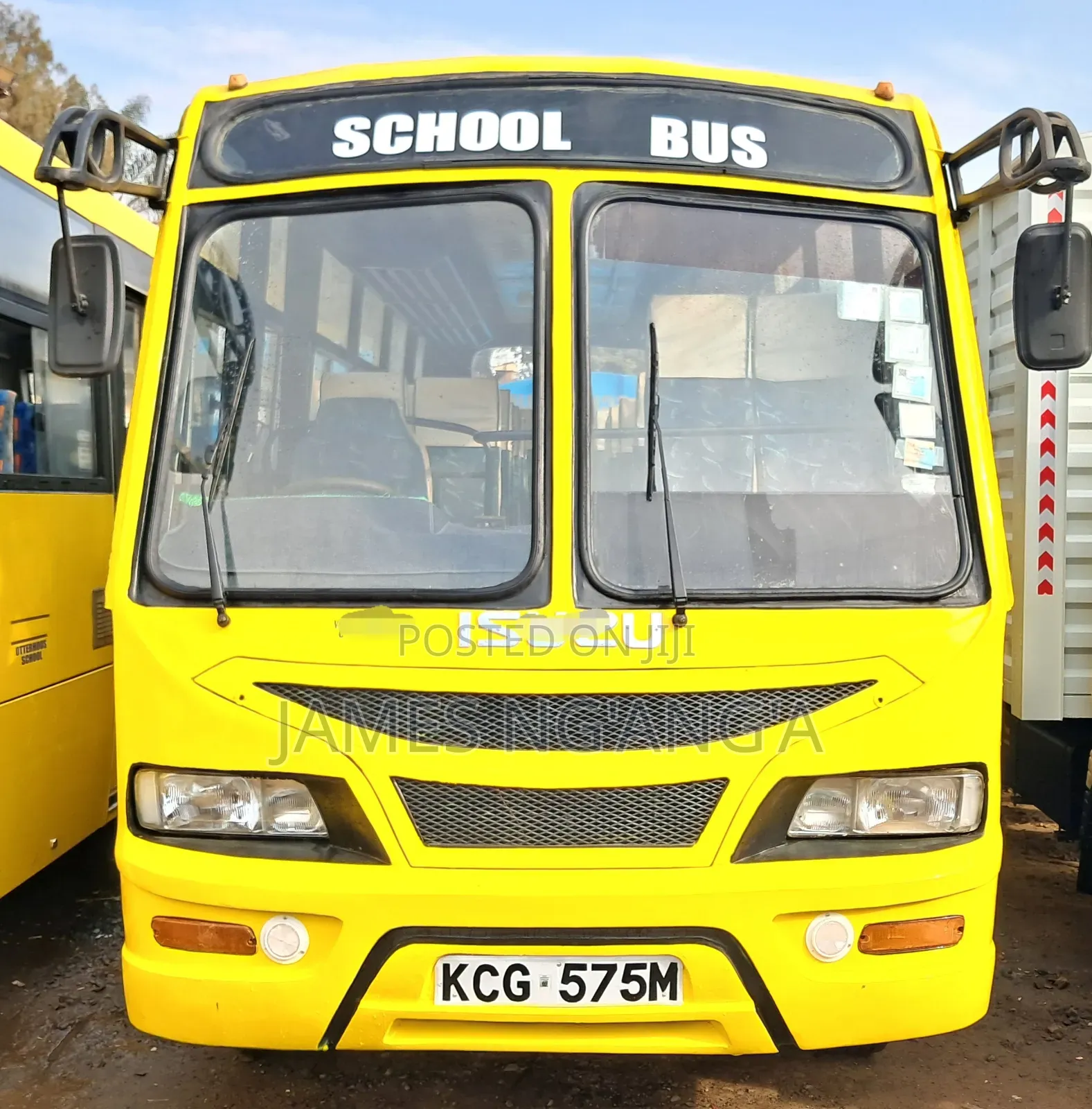 Isuzu NQR 2008 Yellow