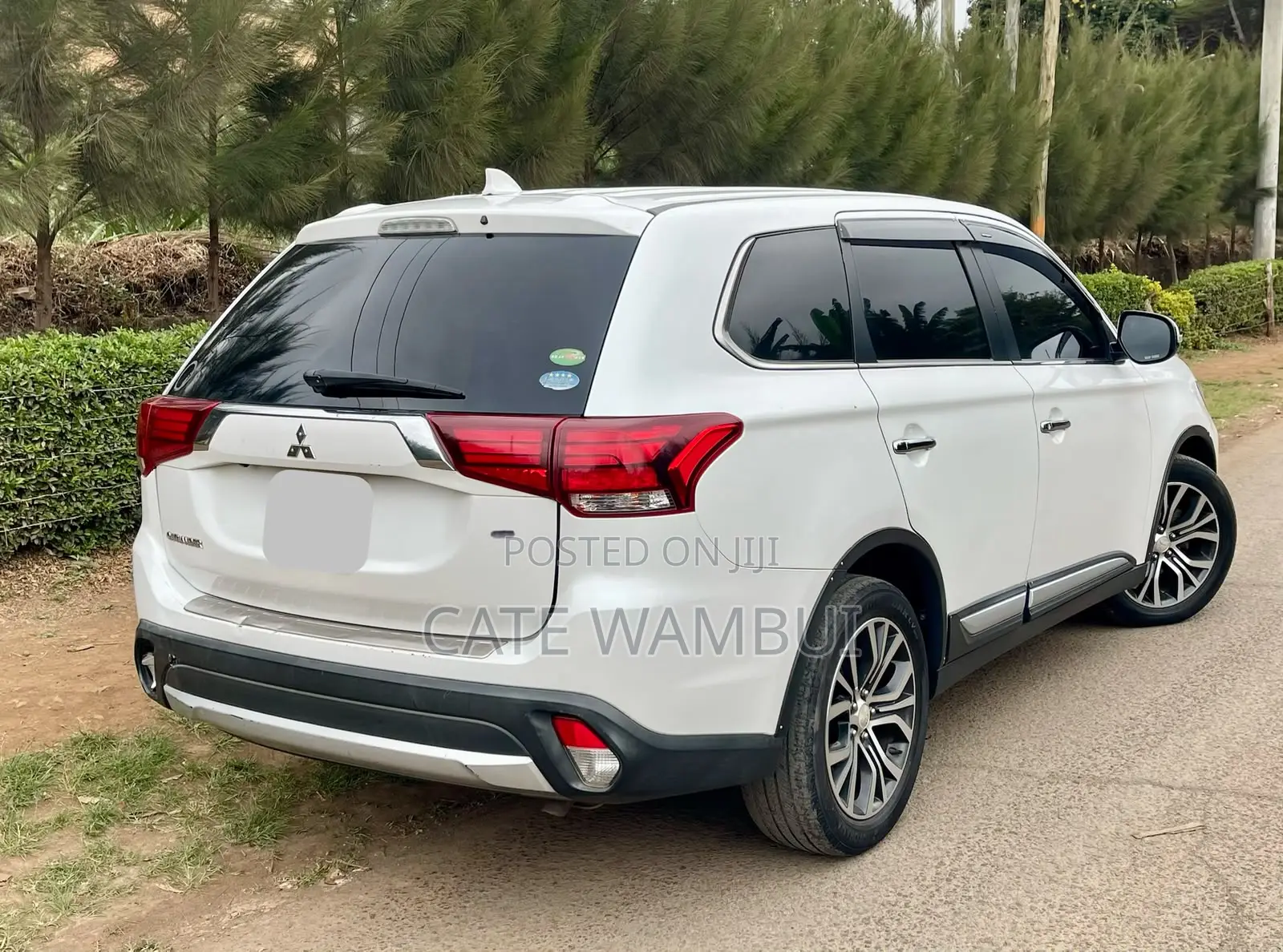 Mitsubishi Outlander 2016 White