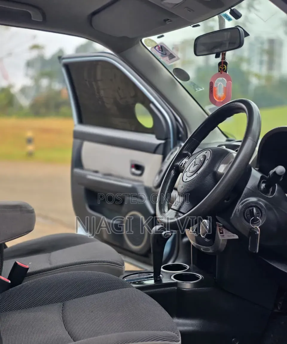 Mazda Verisa 2008 Blue