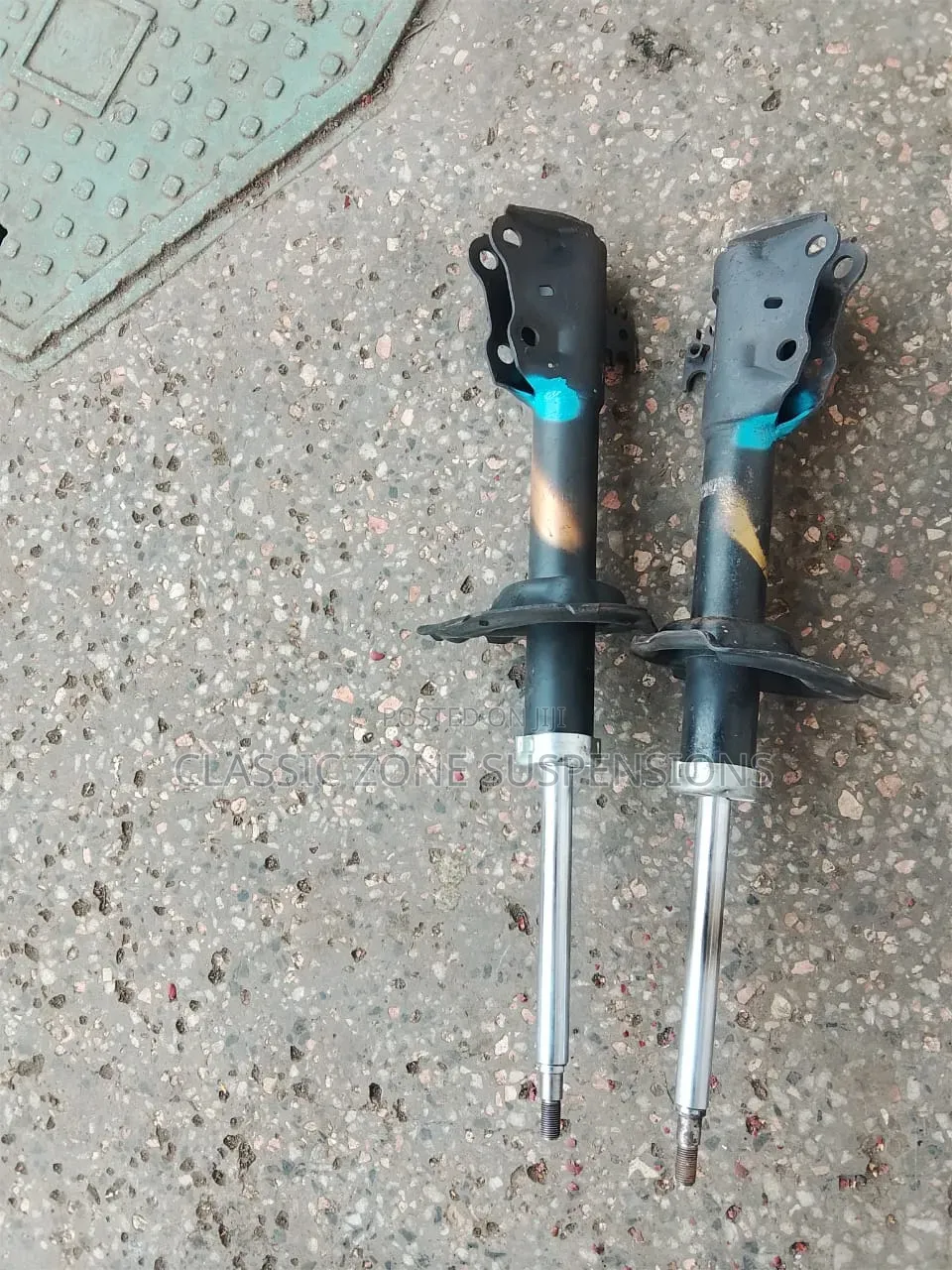Toyota Sienta Shocks