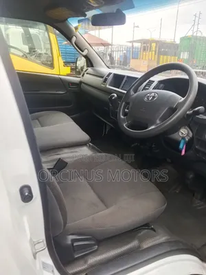 Toyota HiAce 2024 White
