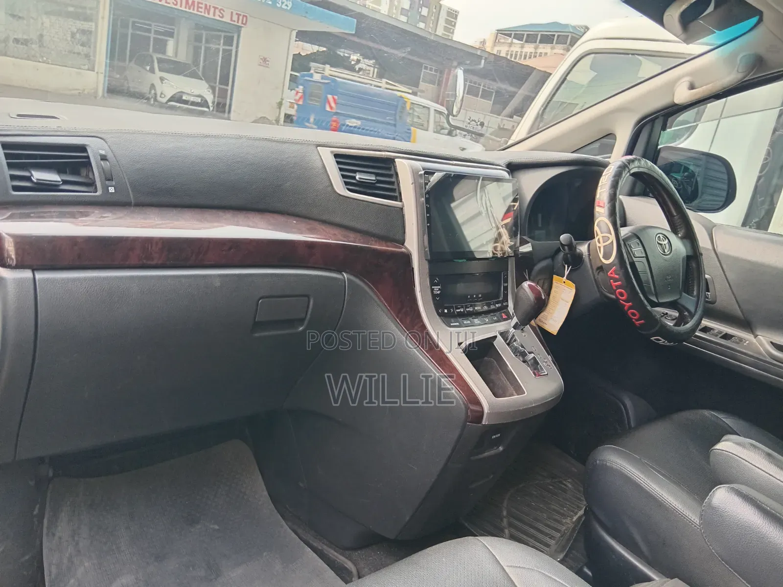 Toyota Alphard 2012 White