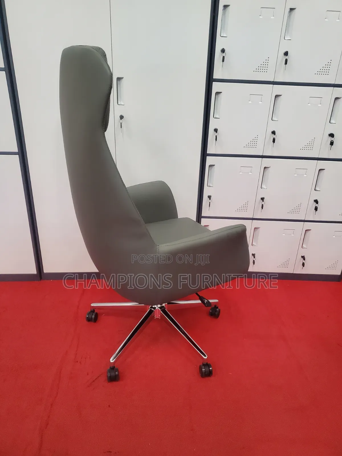 Grey Vanguard Executive Office Chair