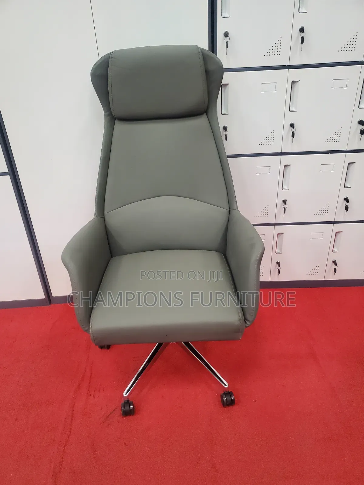 Grey Vanguard Executive Office Chair