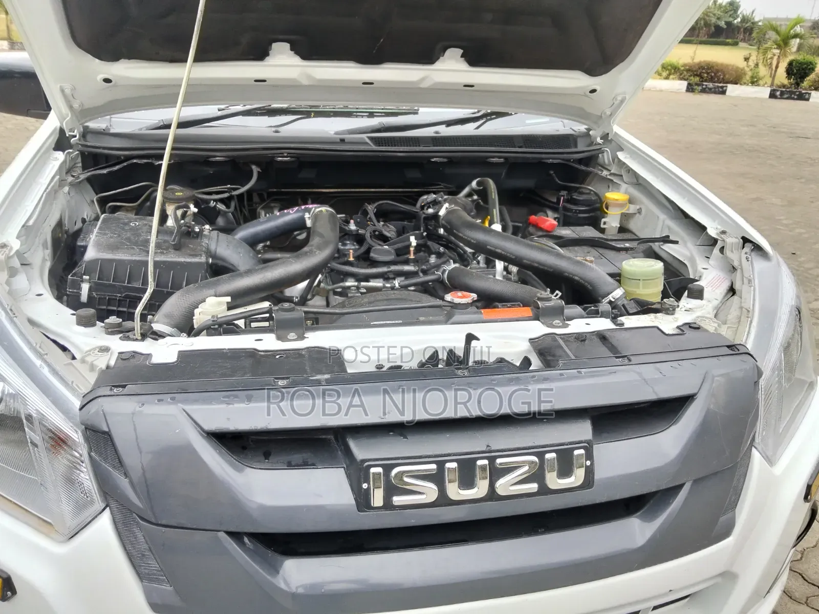Isuzu D-MAX 2023 Pearl