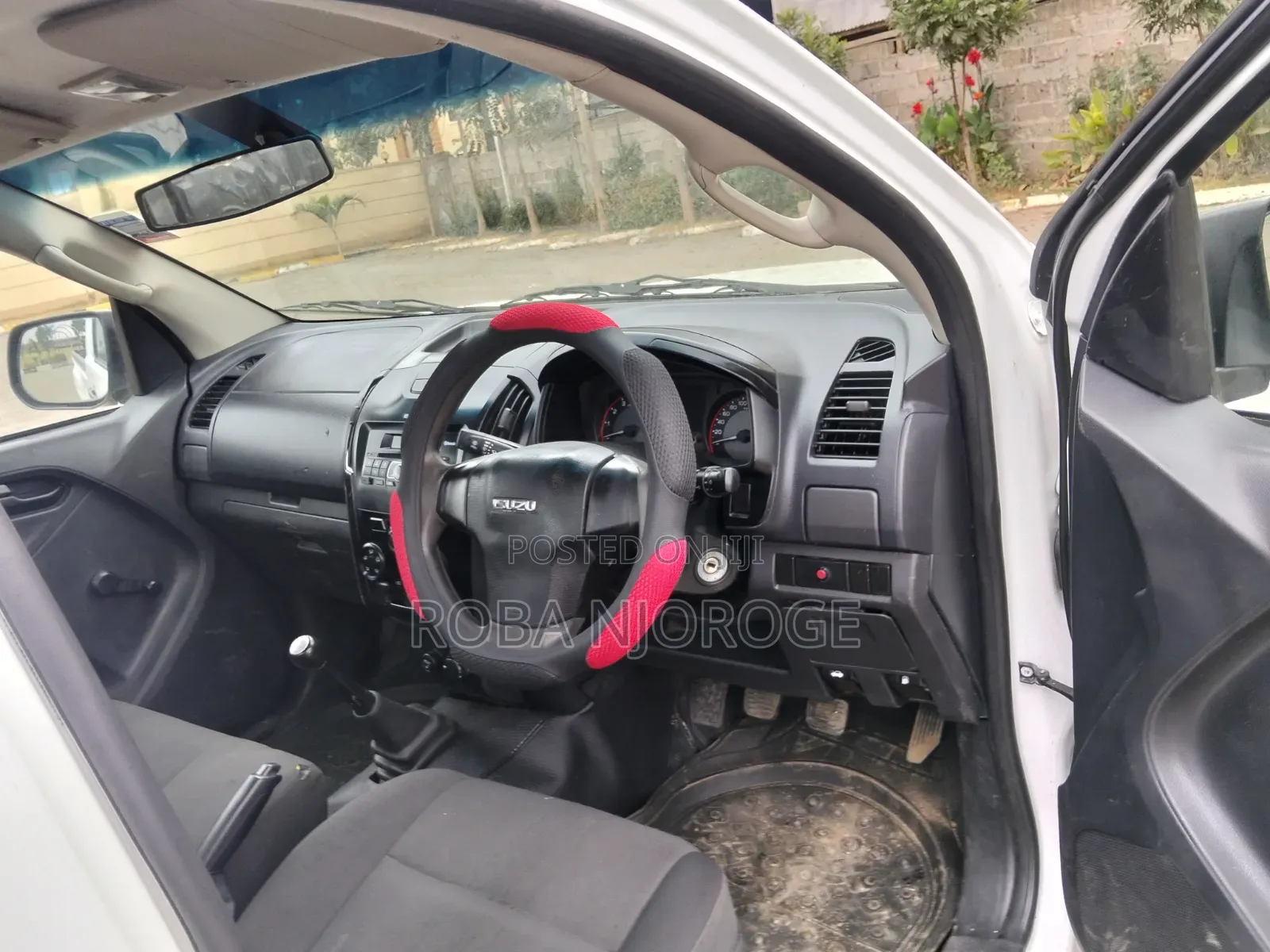 Isuzu D-MAX 2023 Pearl