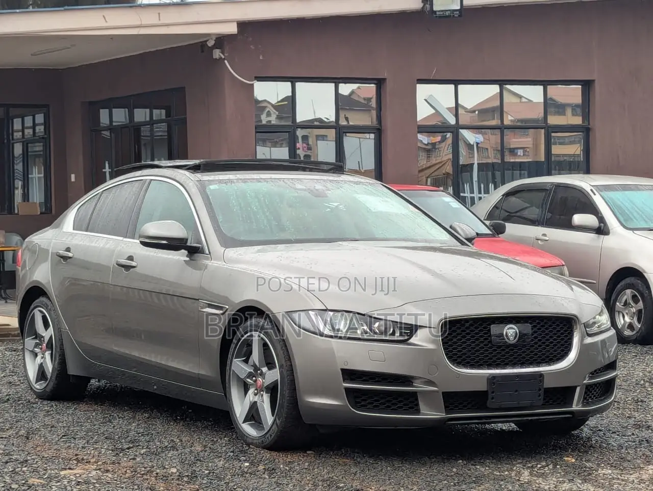 Jaguar XE 2018 Beige