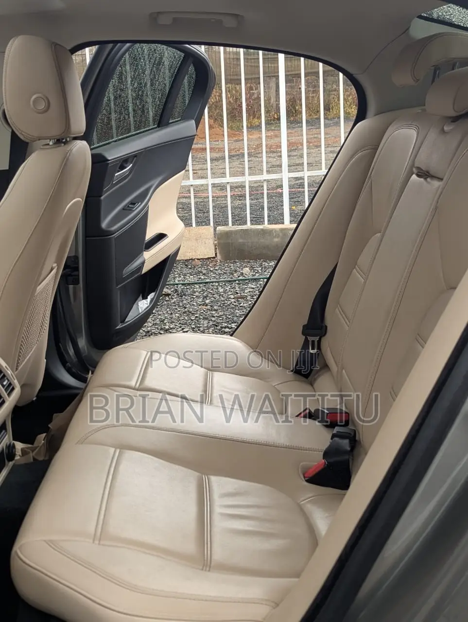Jaguar XE 2018 Beige