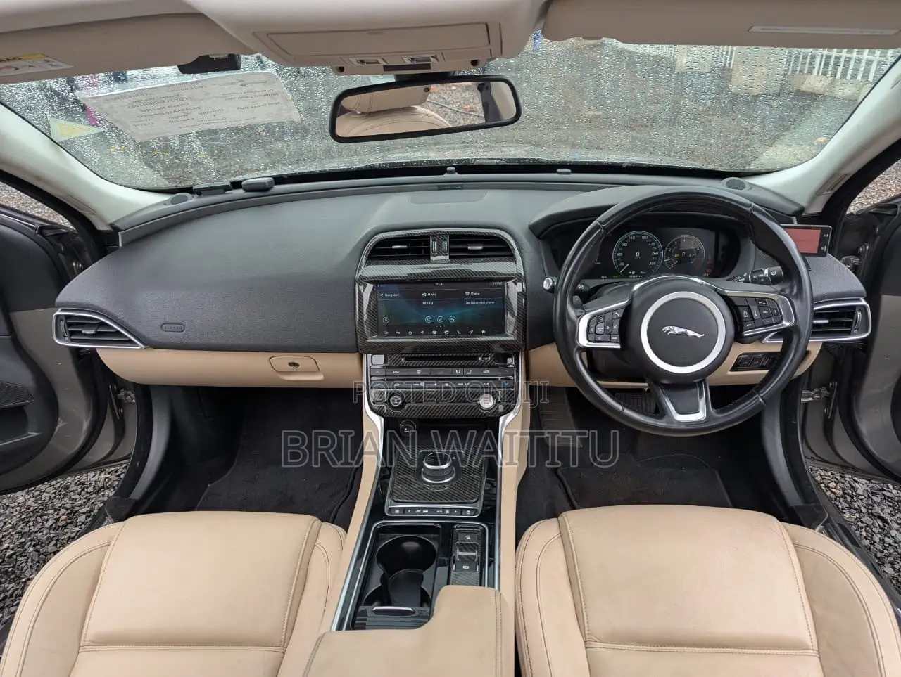 Jaguar XE 2018 Beige