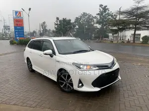 Toyota Corolla Fielder 1.5 Hybrid FWD 2019 White