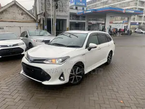 Toyota Corolla Fielder 1.5 Hybrid FWD 2019 White