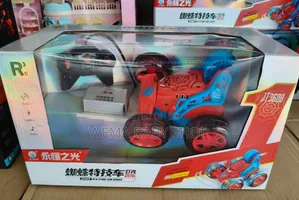 Spider-Man R/C Stunt Car/360° Tumbling Flips/Led/Music