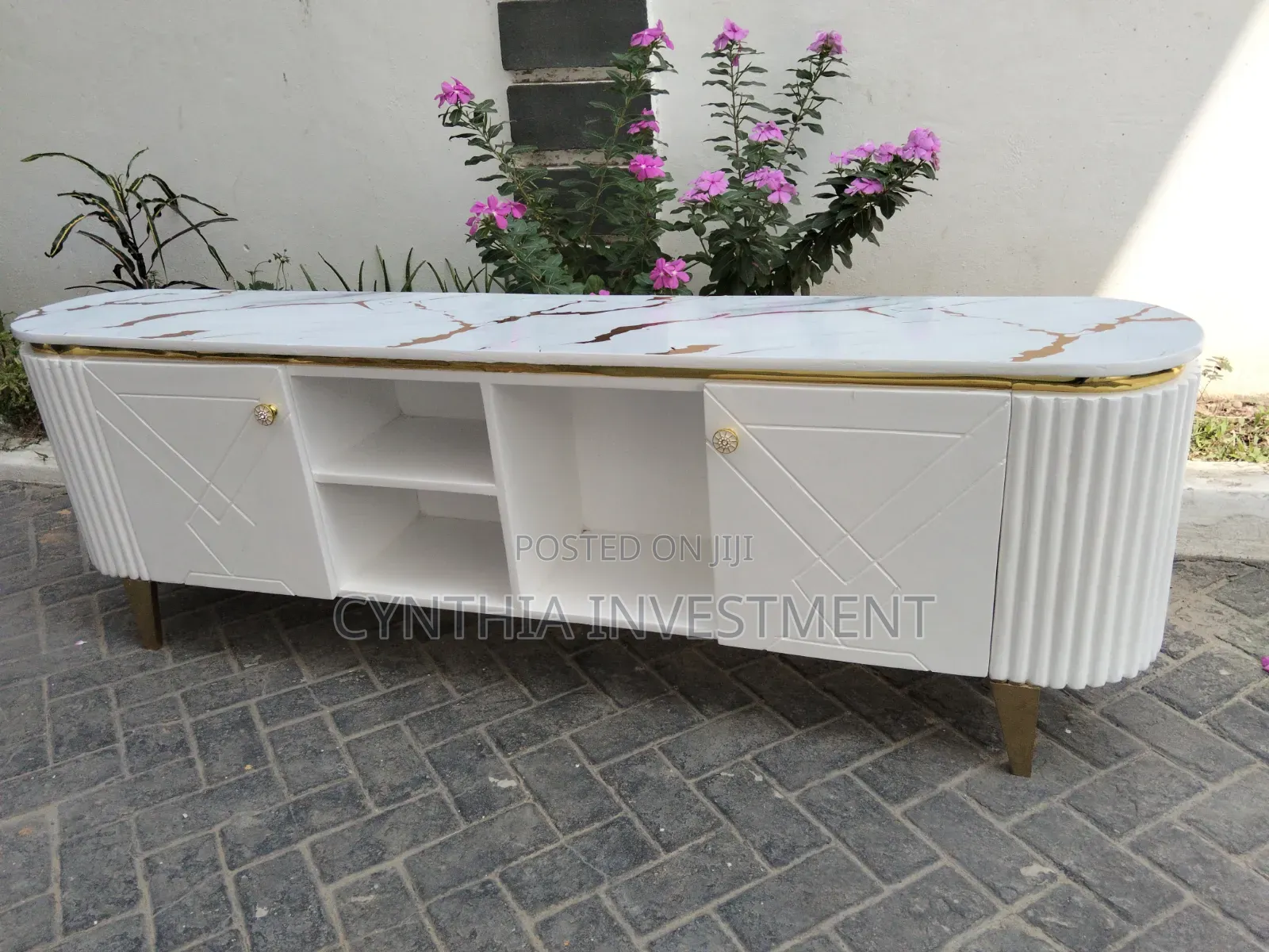 6 Ft Modern TV Stand