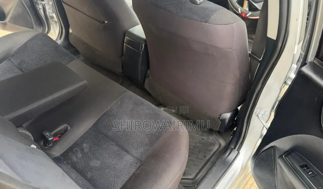 Toyota Corolla Fielder 2014 Silver