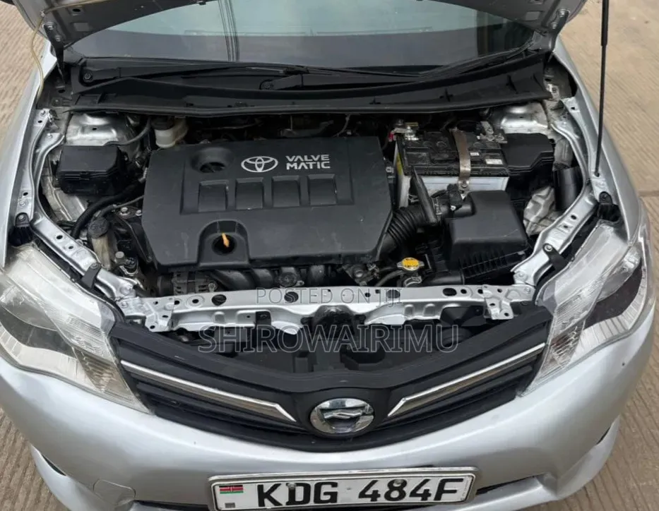 Toyota Corolla Fielder 2014 Silver
