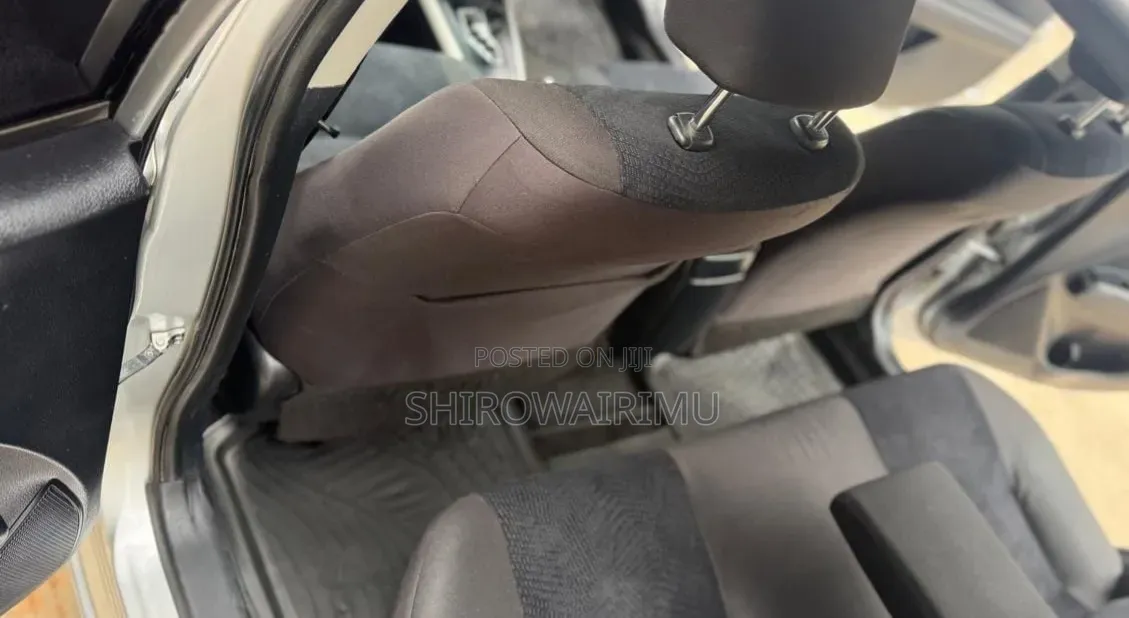 Toyota Corolla Fielder 2014 Silver