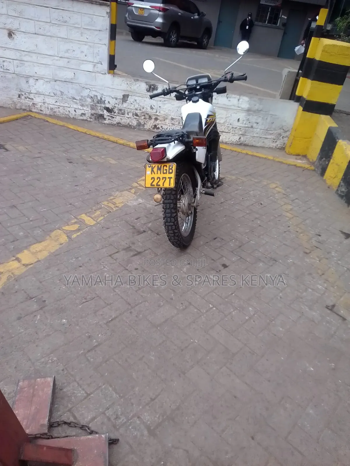 Yamaha DT175 2022 White