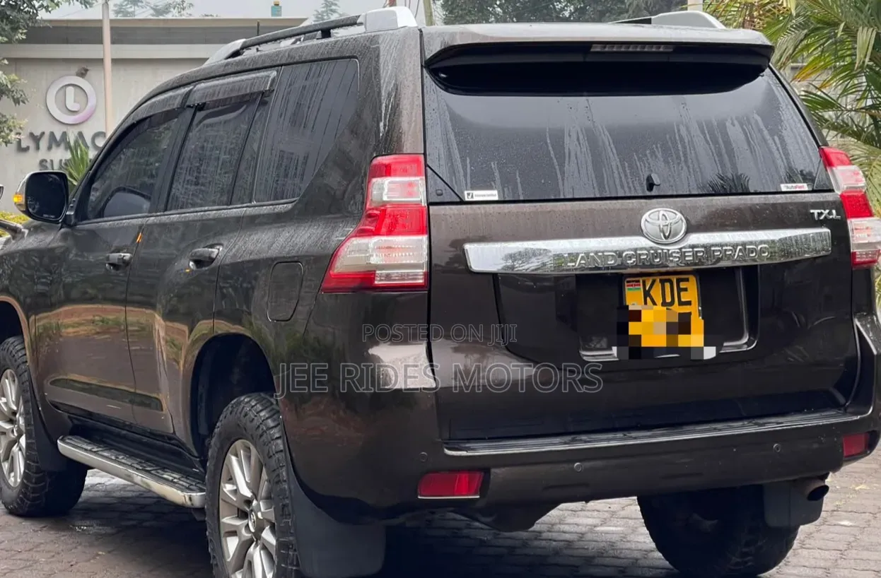 Toyota Land Cruiser Prado 2017 Brown