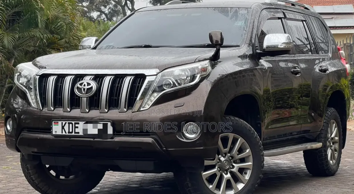 Toyota Land Cruiser Prado 2017 Brown