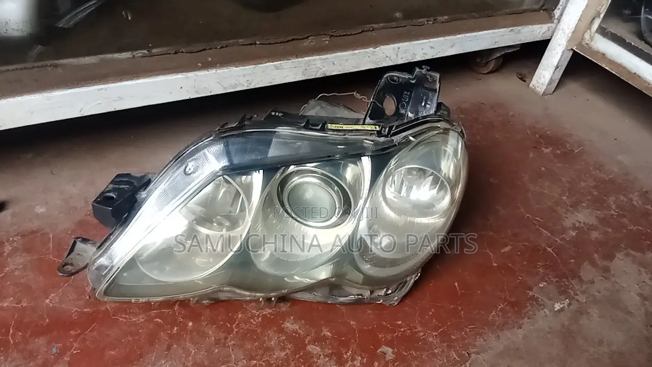 Headlight Toyota Mark X ( LHS)