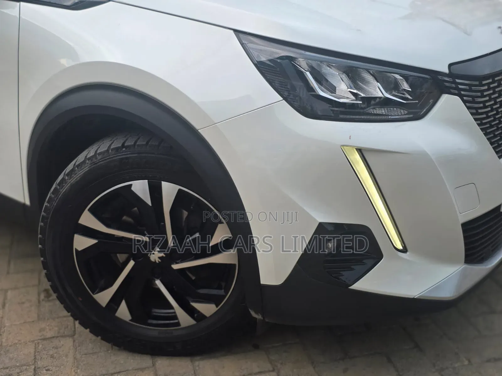 Peugeot 2008 2021 White