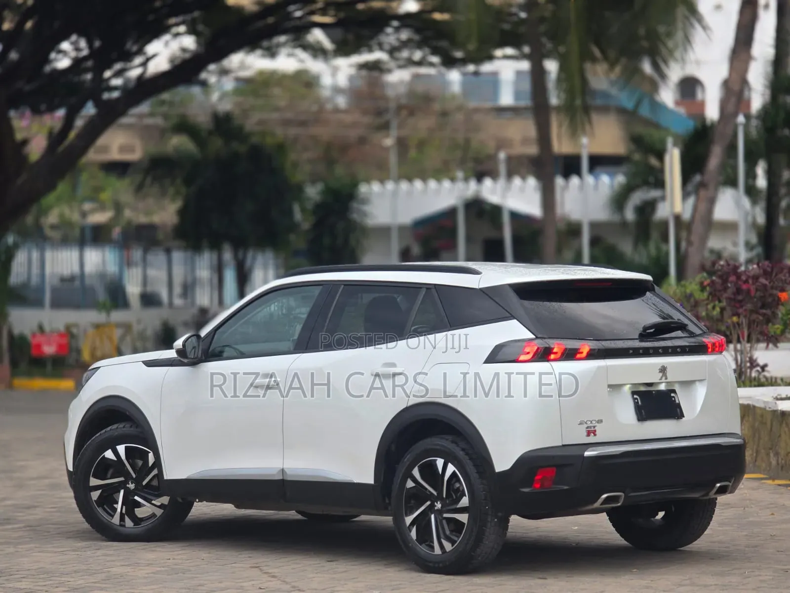 Peugeot 2008 2021 White