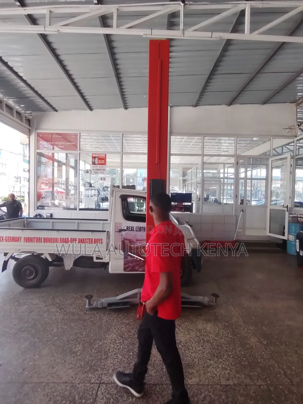 Robust Two Column Design Heavy Duty 2post Carlift Sunshine Italy
