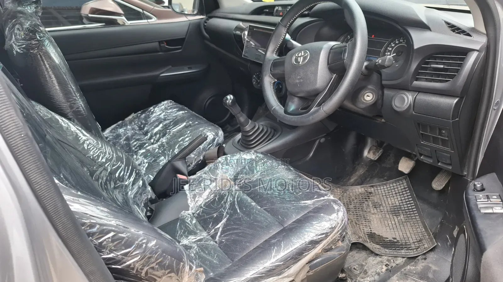 Toyota Hilux 2019 Gray