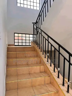 4bdrm Maisonette in Gateway Mall Area for rent