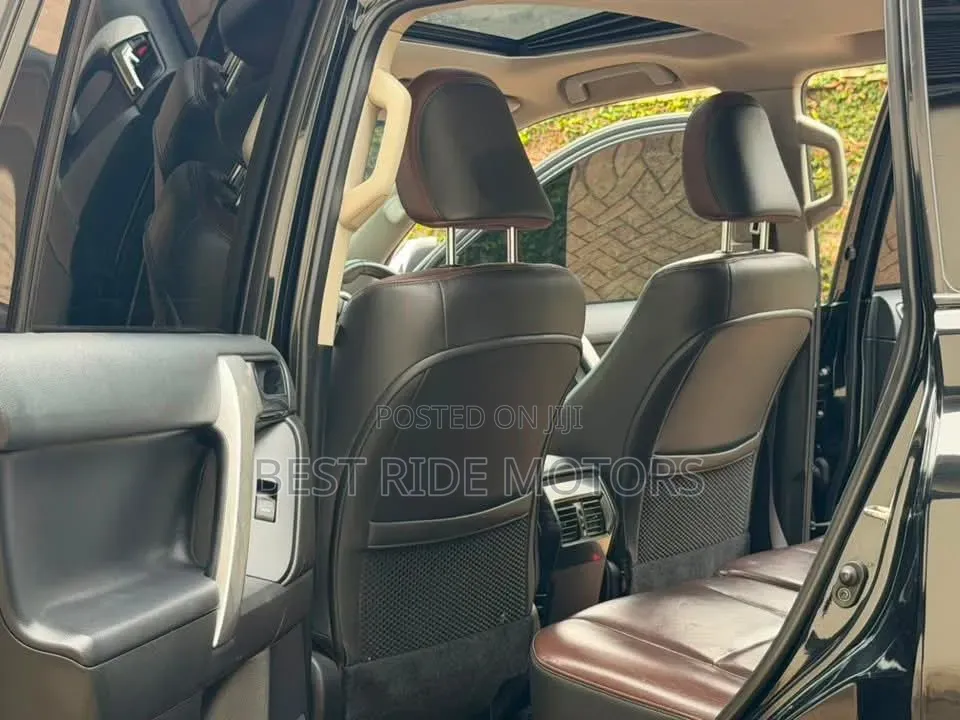 Toyota Land Cruiser Prado 2.8 2017 Black