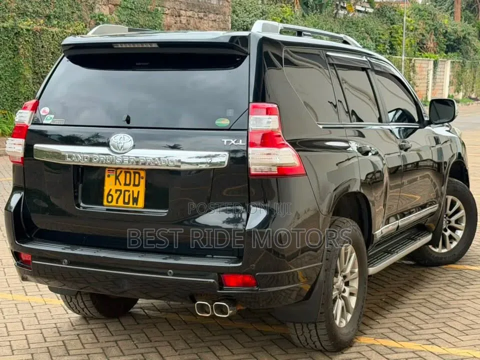 Toyota Land Cruiser Prado 2.8 2017 Black