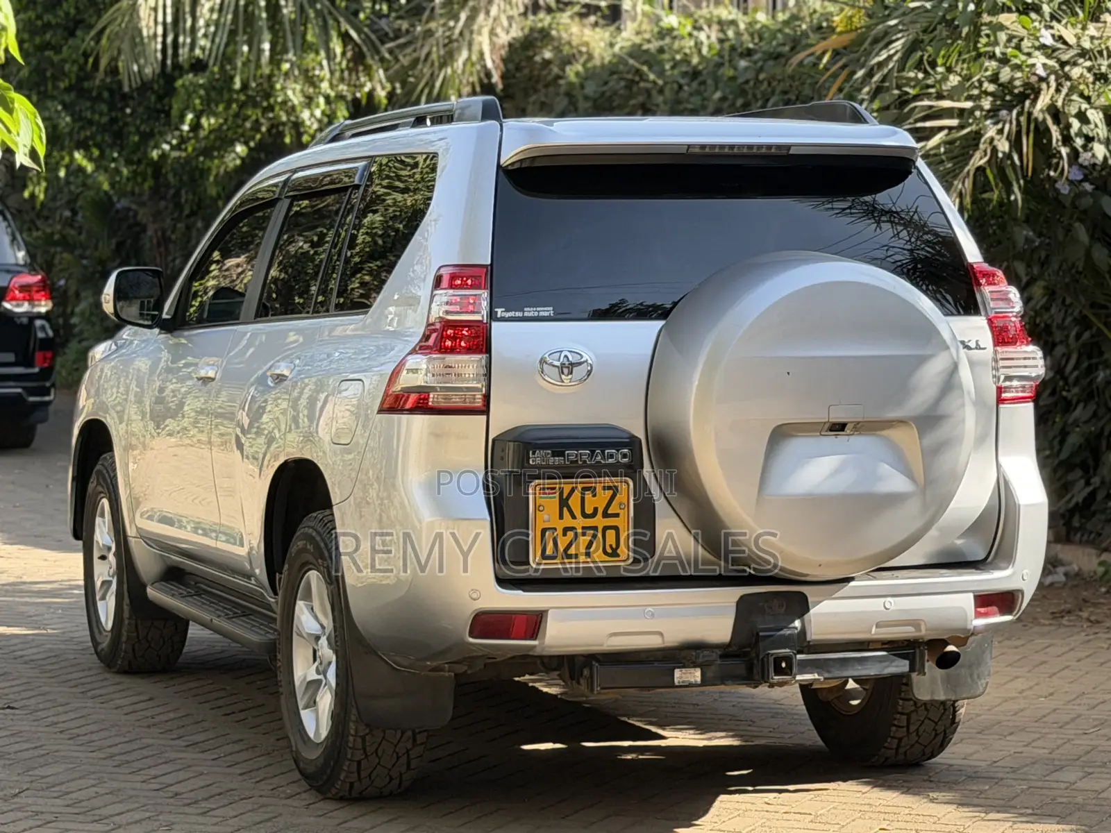 Toyota Land Cruiser 2012 Silver