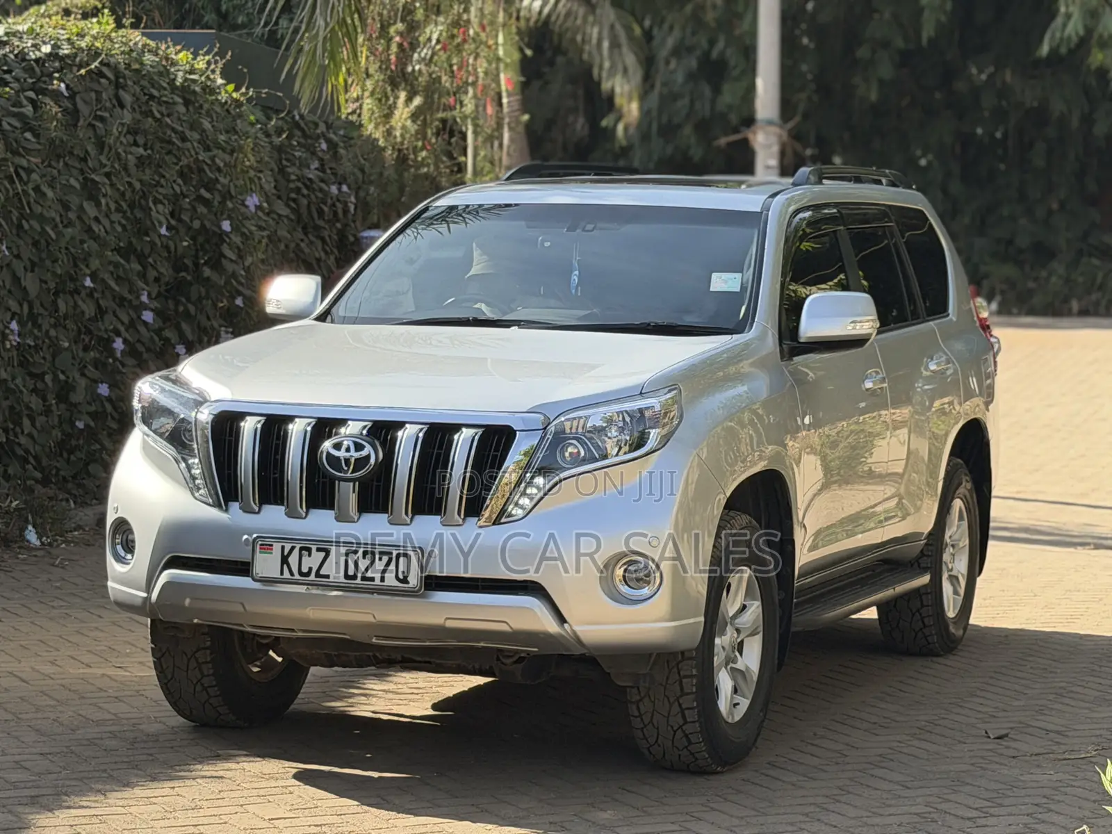 Toyota Land Cruiser 2012 Silver