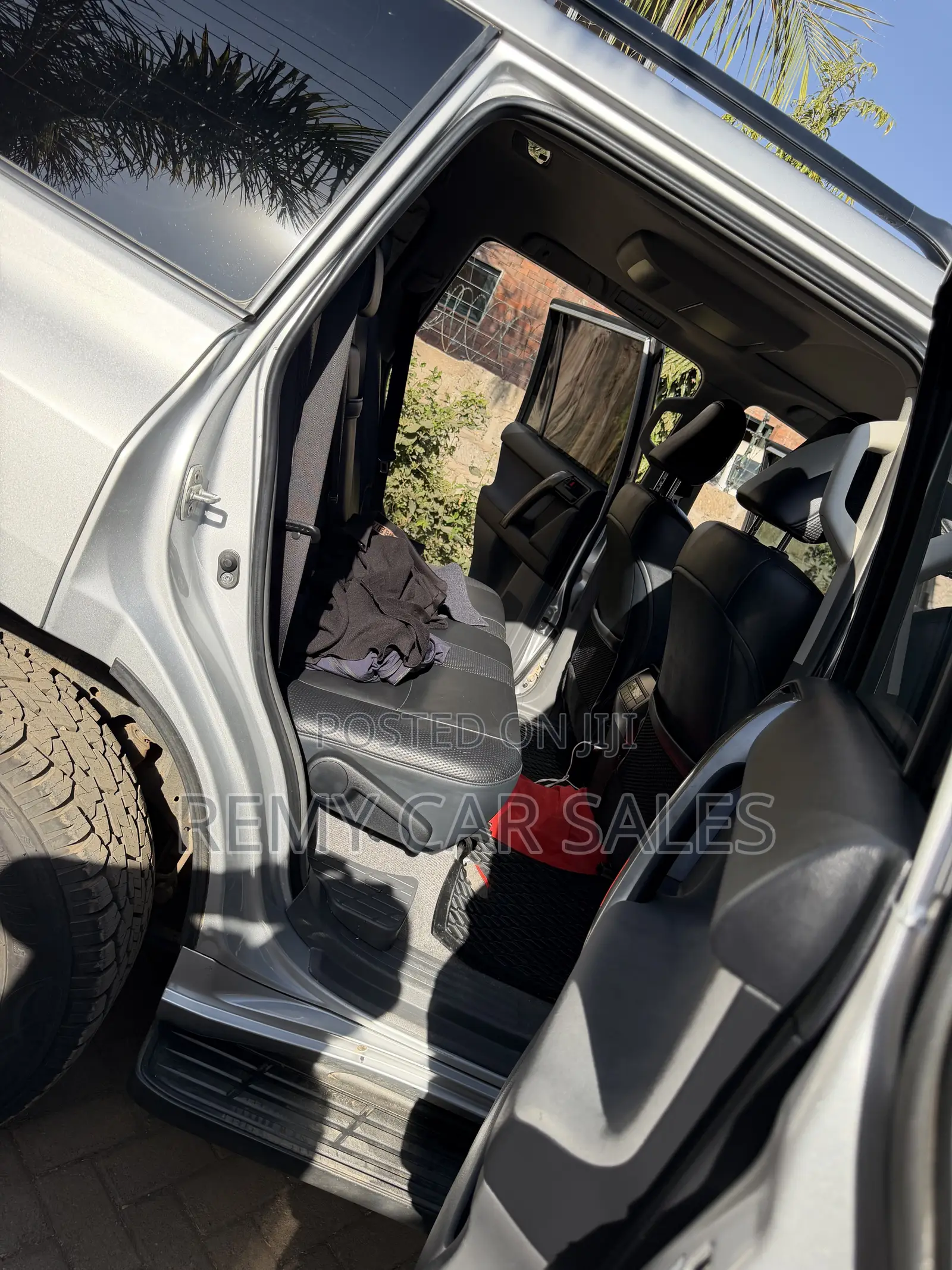 Toyota Land Cruiser 2012 Silver